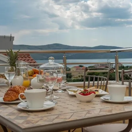 With Swimming Pool Seget Vranjica, Trogir - 24447 Apartament Donji Seget