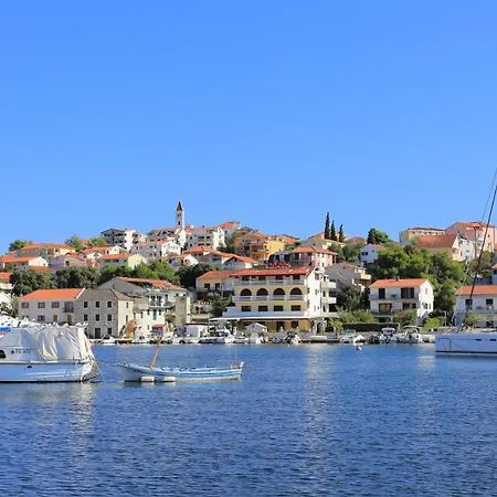 Apartament With Swimming Pool Seget Vranjica, Trogir - 24447 *