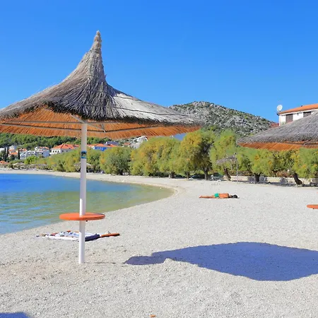 Apartament With Swimming Pool Seget Vranjica, Trogir - 24447 *