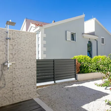 Daire With Swimming Pool Seget Vranjica, Trogir - 24447 Donji Seget